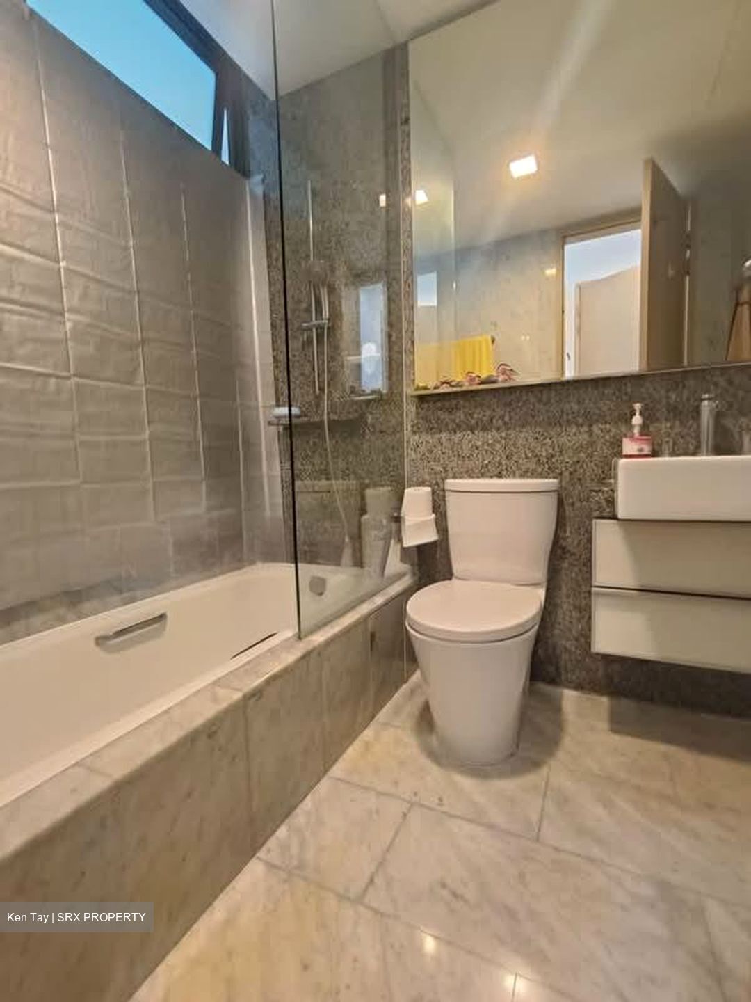 RiverGate (D9), Apartment #598746121